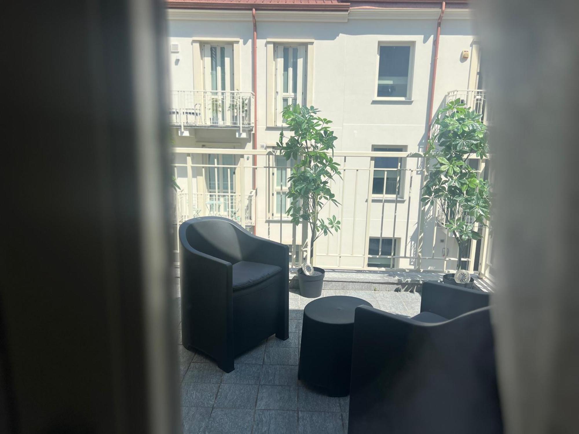 Апартаменти Regina Milano In Melegnano - Wifi, Breakfast Box And Terrace Екстер'єр фото