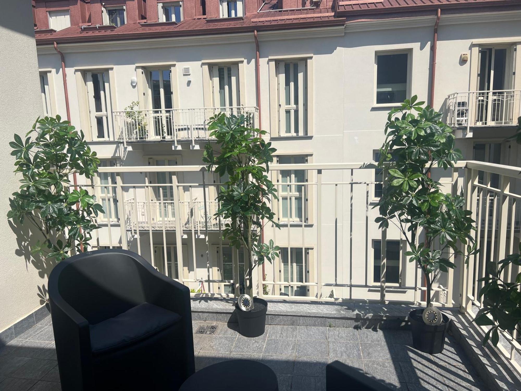 Апартаменти Regina Milano In Melegnano - Wifi, Breakfast Box And Terrace Екстер'єр фото